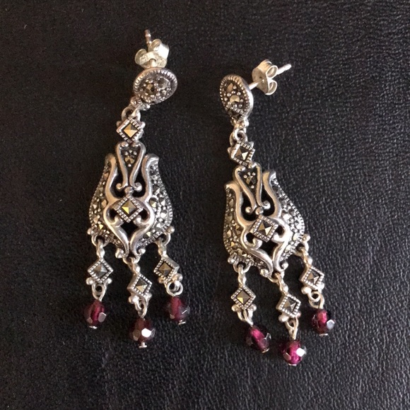 SILVER AND MARCASITE EARRINGS WITH GARNETS - Picture 1 of 8